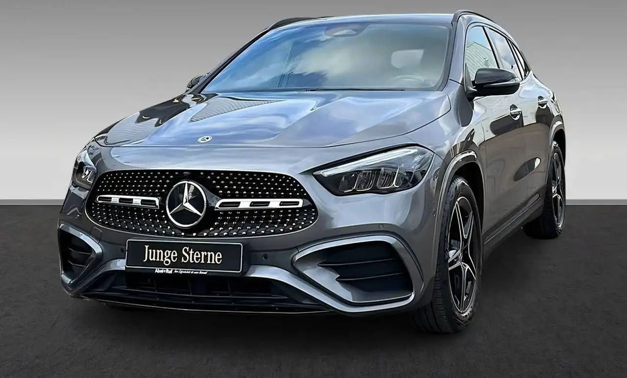 Mercedes-Benz GLA 200 GLA 200 Premium Amg Night Restyling 2023 cambio aut. — photo 1 of 9