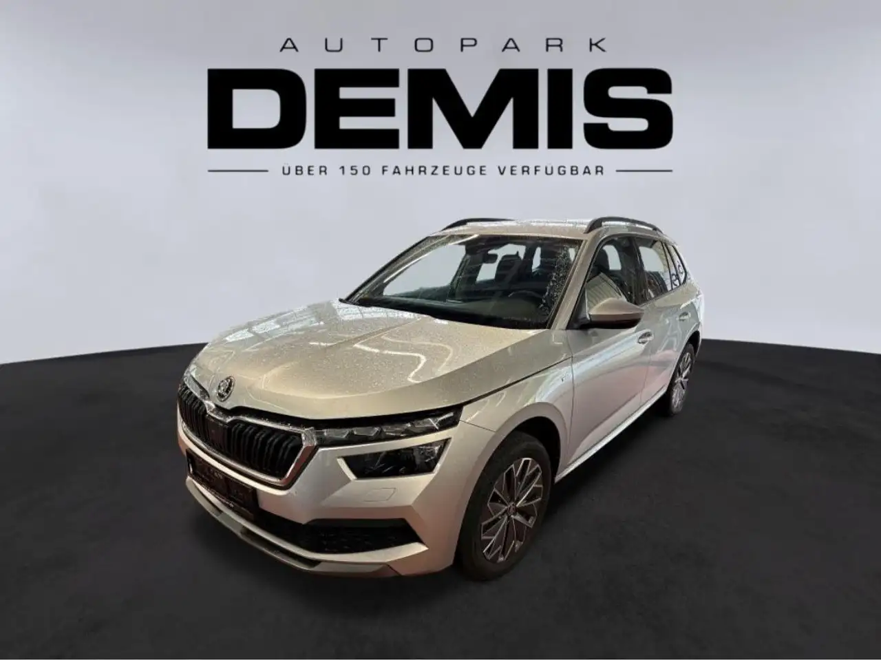 Skoda Kamiq Tour/110PS/NAVI/SHZ/PDC/ACC/LED/DIGITALCPT — photo 1 of 13