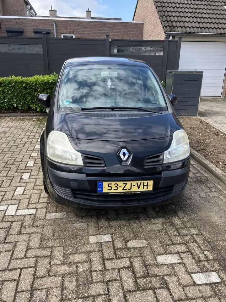 Renault Modus 1.2 TCE Expression — photo 1 of 9