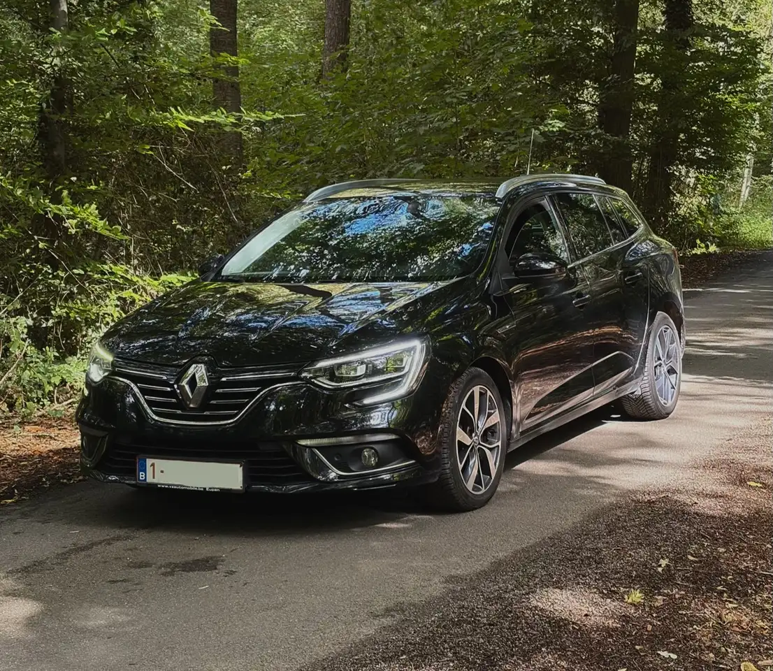 Renault Megane Mégane SW 1.5 dCi Energy Bose Edition — photo 1 of 15