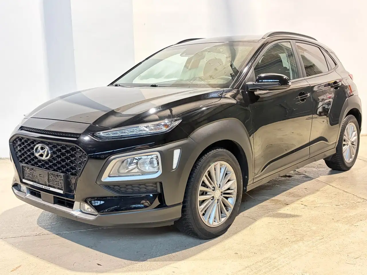 Hyundai KONA Trend 1.6 *Kamera, Krell, 1. Hand* — photo 1 of 22
