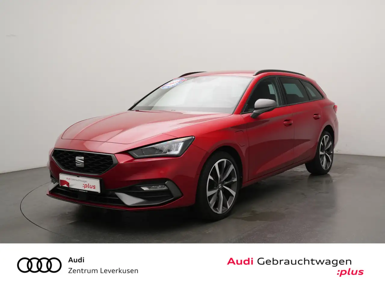 SEAT Leon ST FR e-HYBRID DSG AHK ACC NAVI VIRT LED — photo 1 of 14