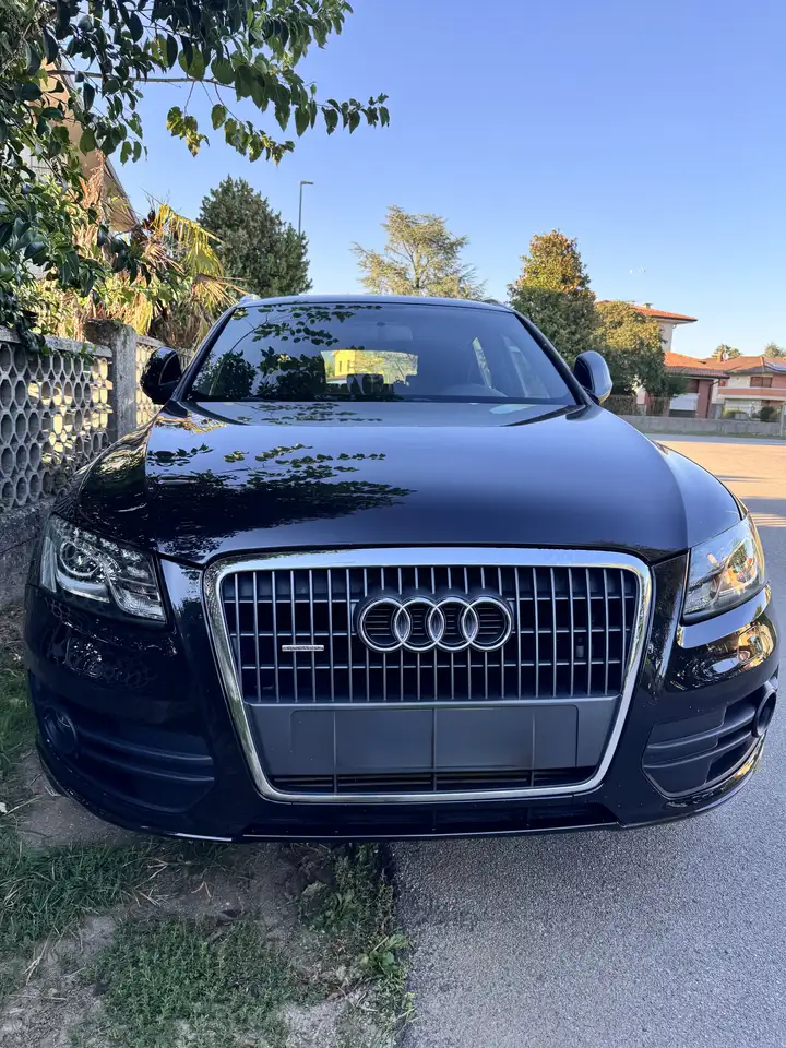 Audi Q5 2.0 tdi quattro 170cv s-tronic dpf — photo 1 of 8