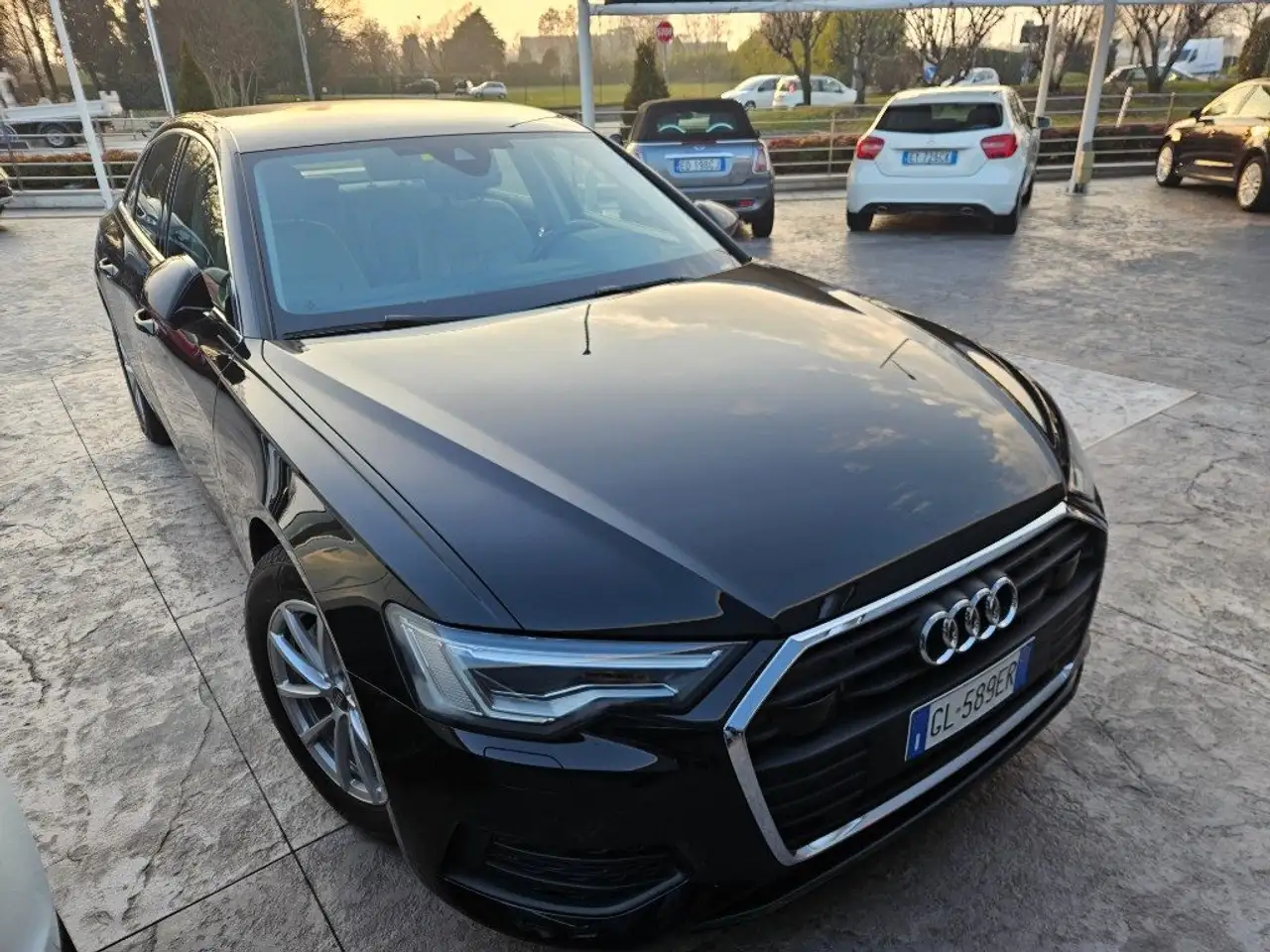 Audi A6 3.0 2000TDI quattro ultra s tronic Busines Design — photo 1 of 15