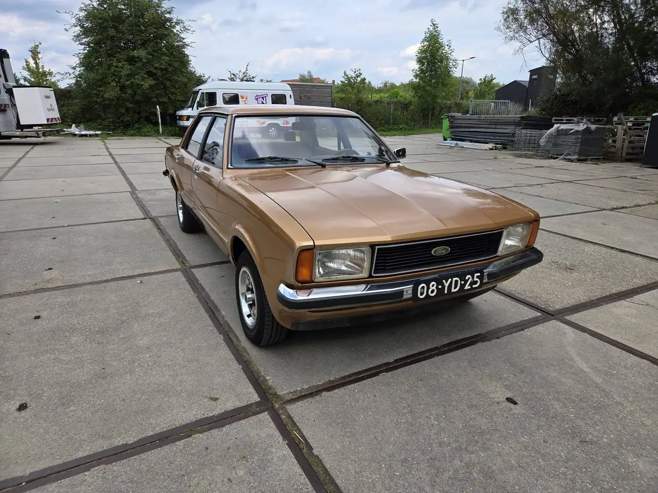 Ford Taunus 1600 TC2 — photo 1 of 15