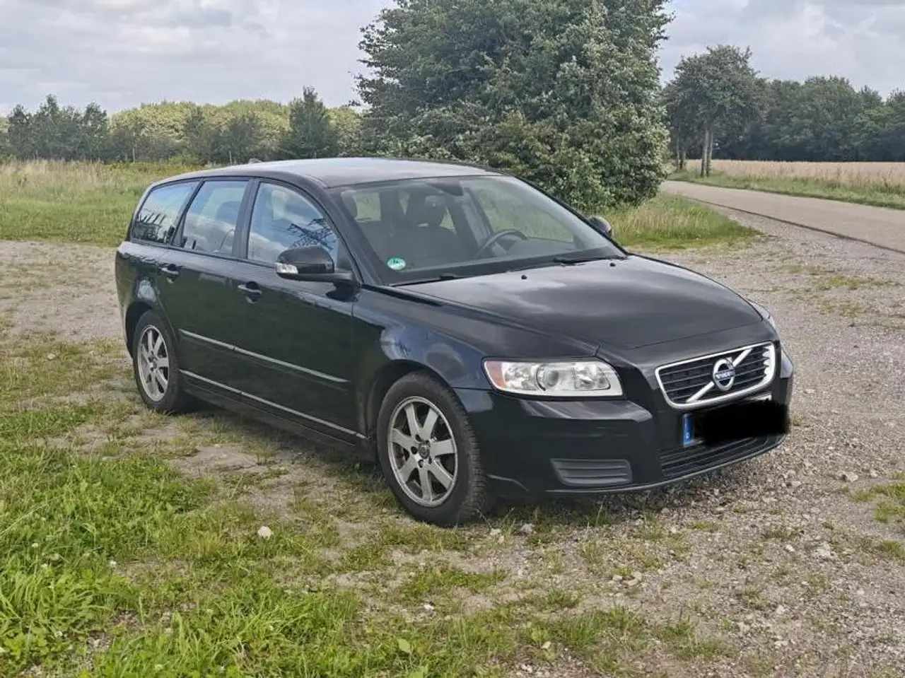 Volvo V50 V50 DPF DRIVe — photo 1 of 9