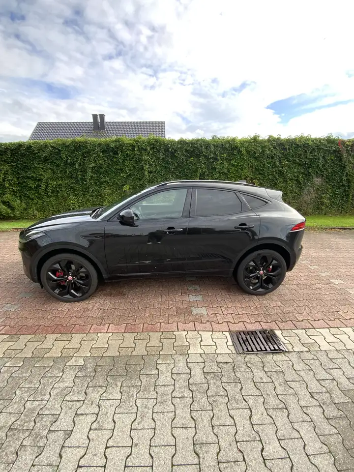 Jaguar E-Pace R-Dynamic Black AWD — photo 1 of 15