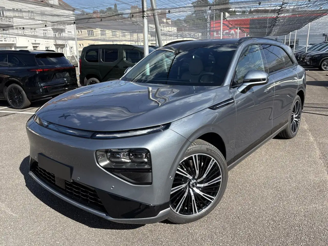 Xpeng G9 575 AWD PERFORMANCE 93.1 KWH CUIR NOIR NAPPA / ATTELAGE / SIEGES MASSANTS — photo 1 of 15