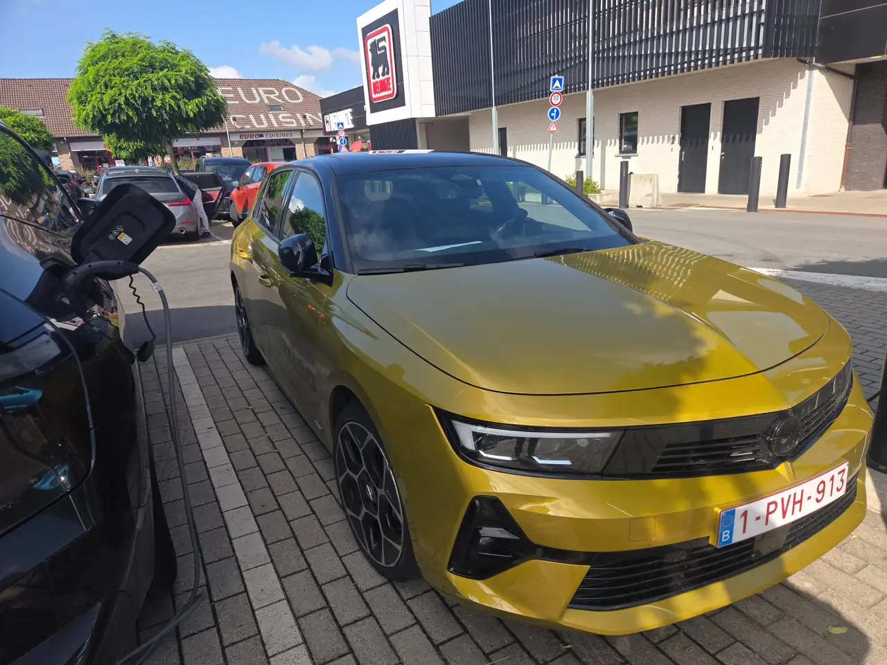 Opel Astra Astra PHEV 1.6 Turbo GS (132 kW) — photo 1 of 9