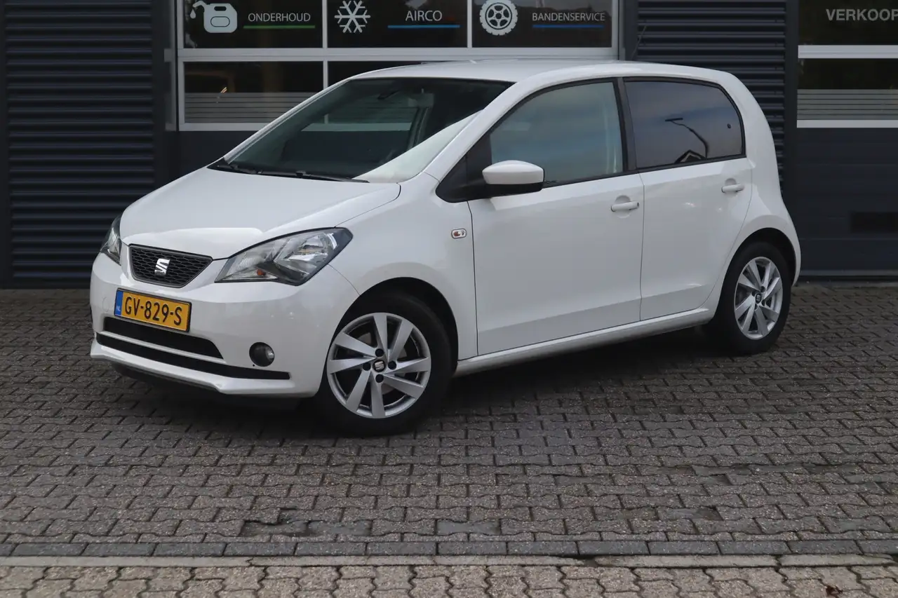 SEAT Mii 1.0 Sport Connect — photo 1 of 14