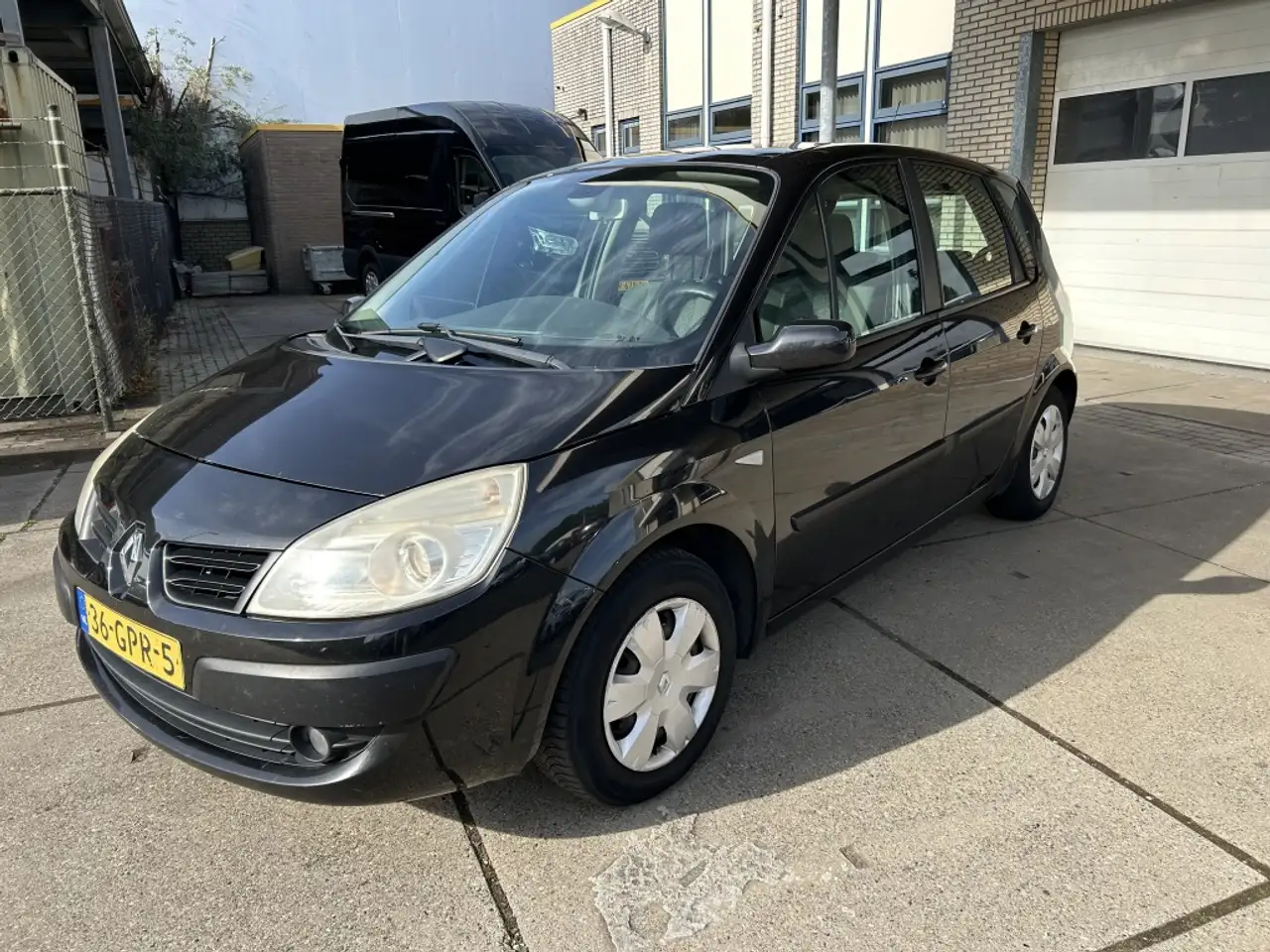 Renault Scenic 1.6-16V LPG G3 CLIMA — photo 1 of 15
