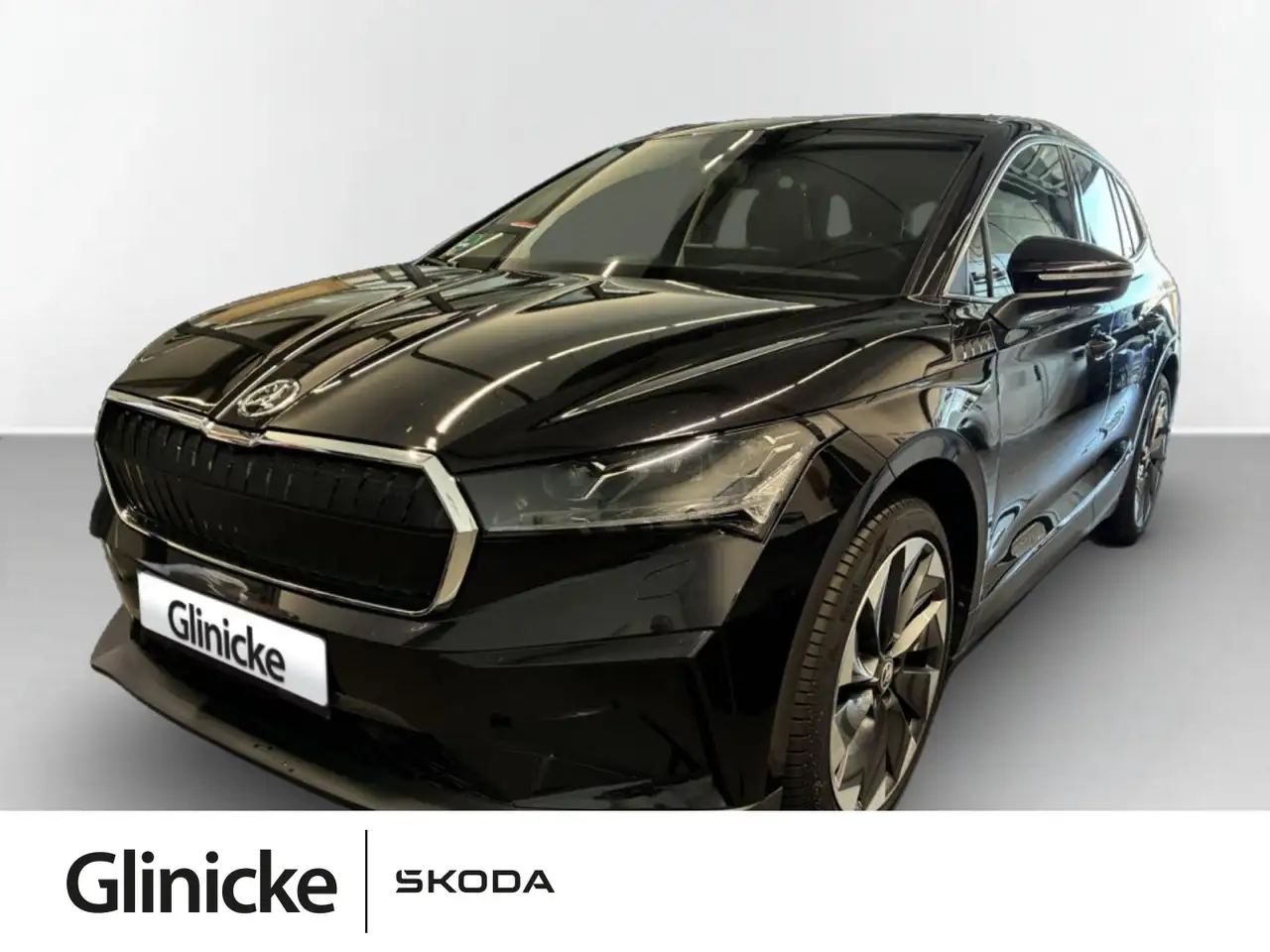 Skoda Enyaq iV 80 77kWh Navi AHK Leder RüKa SiHz — photo 1 of 8