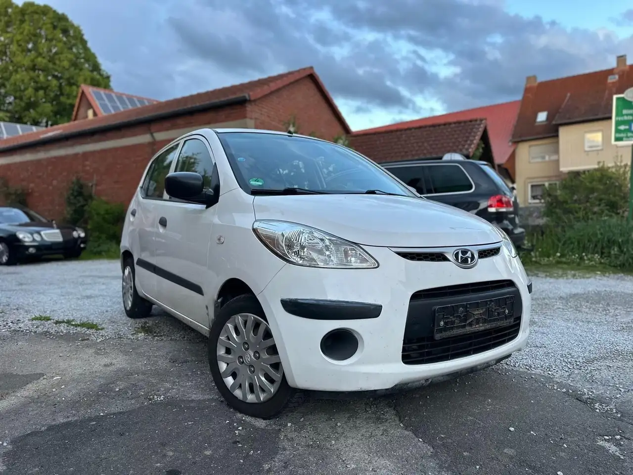 Hyundai i10 Edition+ *Nur Gewerbe o. Export* — photo 1 of 11