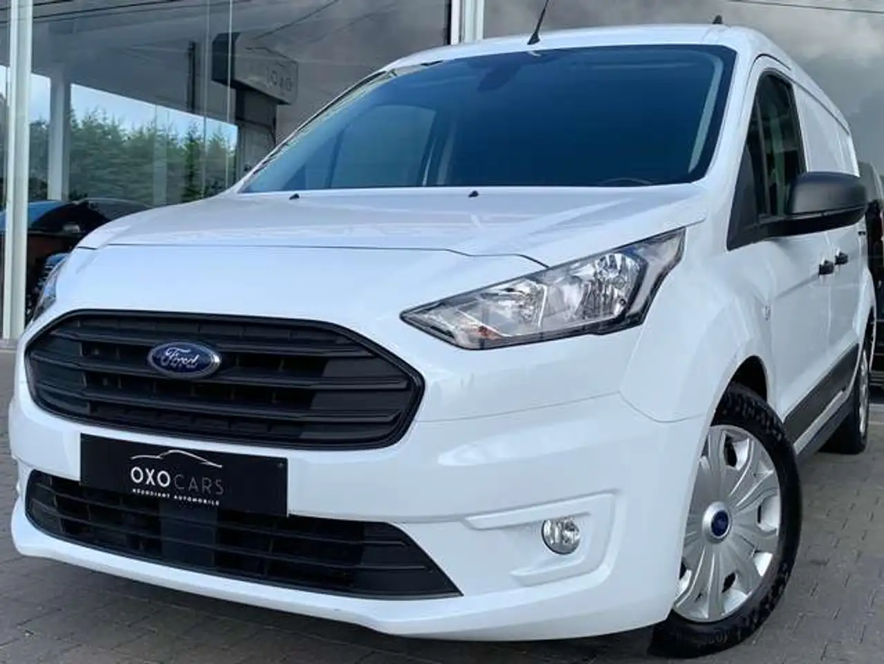 Ford Transit Connect MAXI L2 / 1.5 TDCI / Boite Auto / Long Chassis / 3 Places / 2 Portes Laterales / Gps / Camera / CarPlay — photo 1 of 26