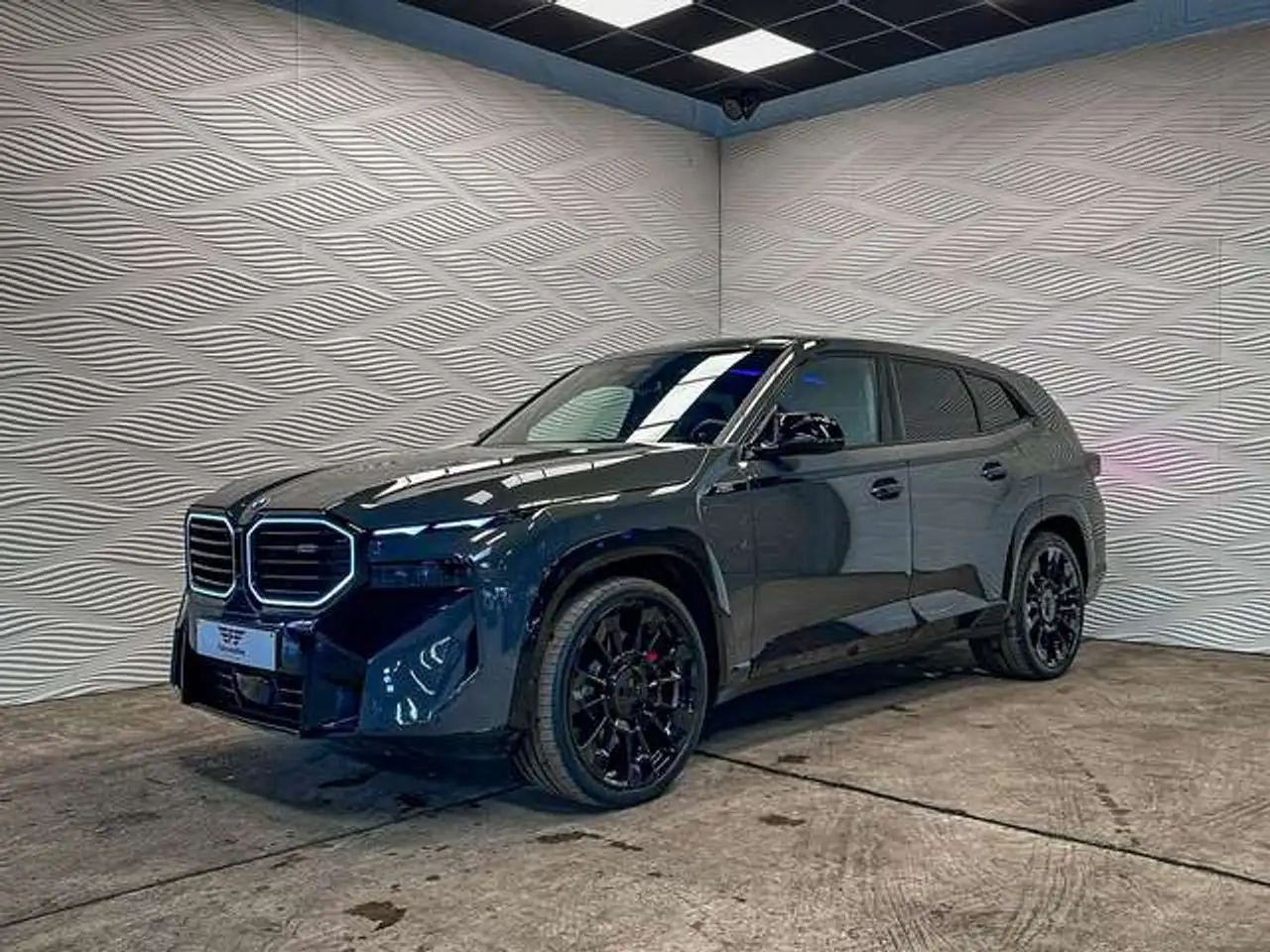 BMW XM PHEV*360°*MASSAGE*FULL!*476 PK*23"* — photo 1 of 40
