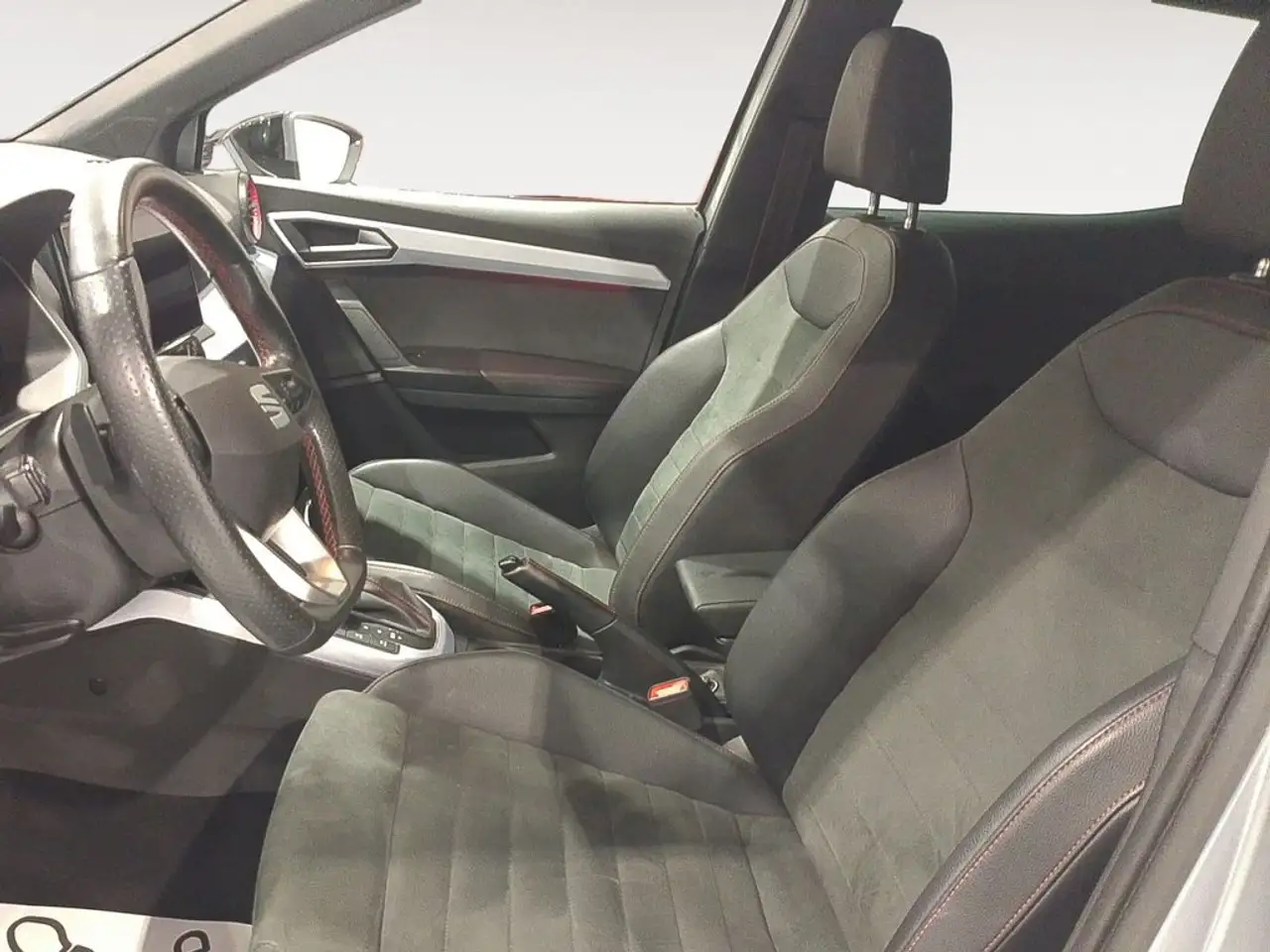 2024 SEAT Arona 1.5 TSI S&S FR DSG7 XM 150, photograph 8
