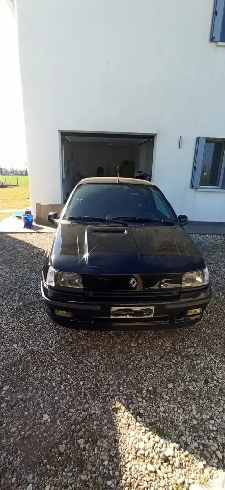 Renault Clio 3p 1.8 16v cat. — photo 1 of 15