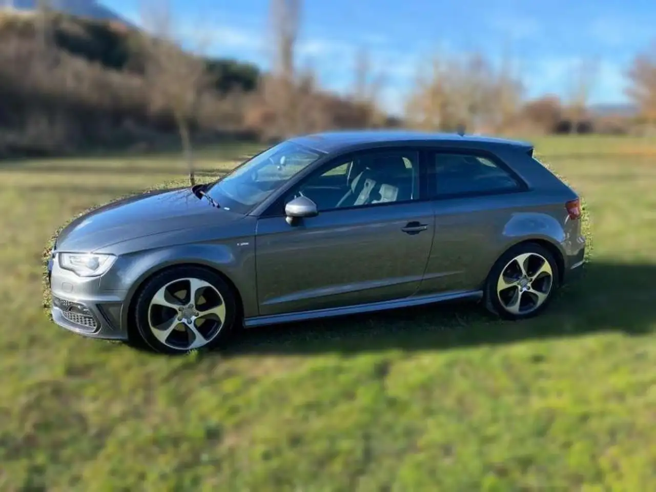 Audi A3 Sportback 2.0TDI Ambiente 150 — photo 1 of 6