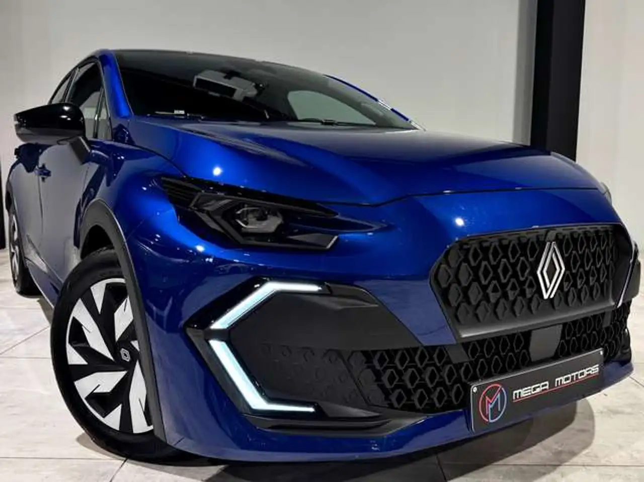 Renault Clio 1.2 TCe 114 CV 05/2026 !!2577KM!! NEW MODEL CARPLAY NAVi DiSTRO + — photo 1 of 30