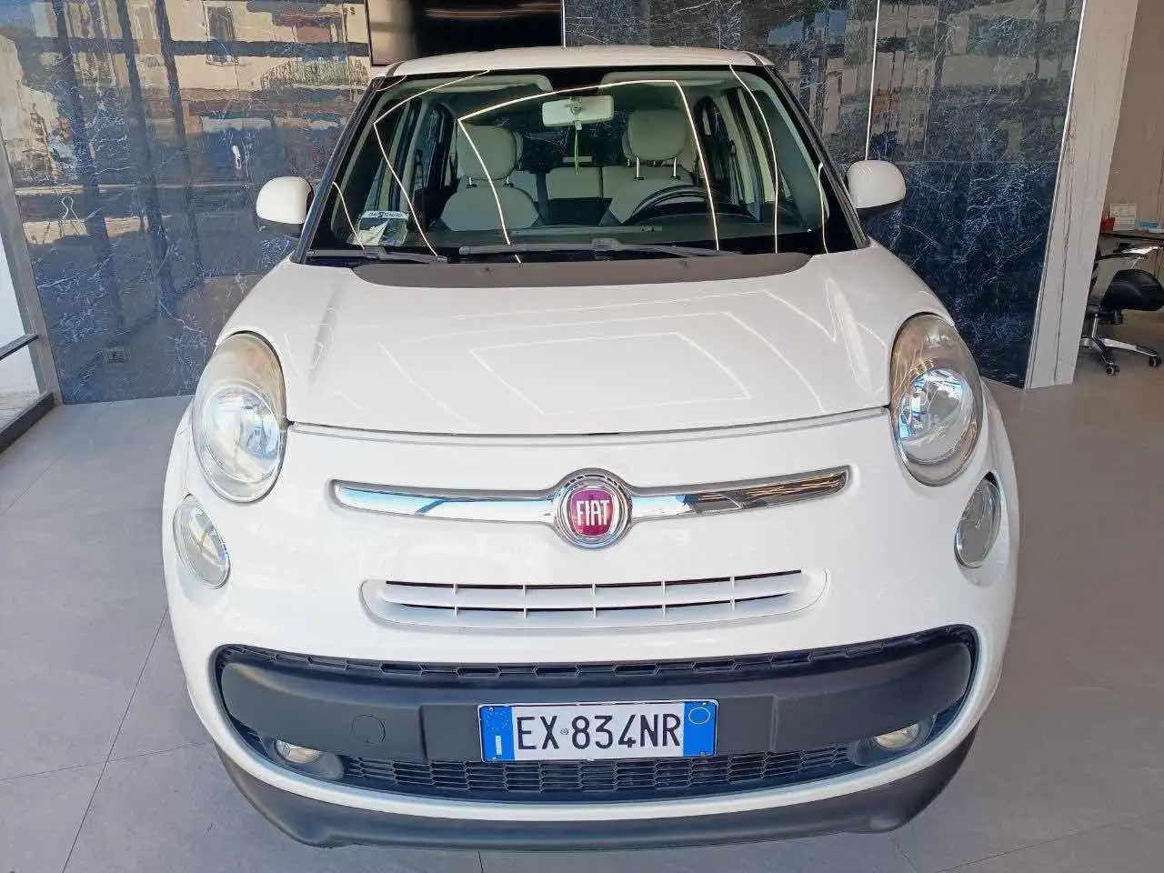 Fiat 500L 0.9 TwinAir Turbo Natural Power Urban — photo 1 of 15