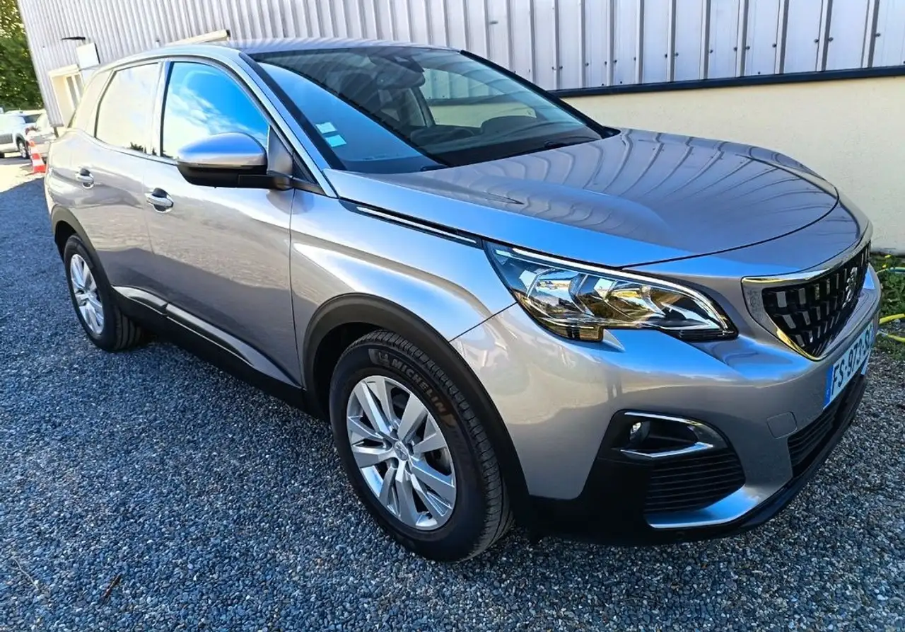 Peugeot 3008 1.2 130cv BVM6 BUSINESS GARANTIE 12 MOIS — photo 1 of 15