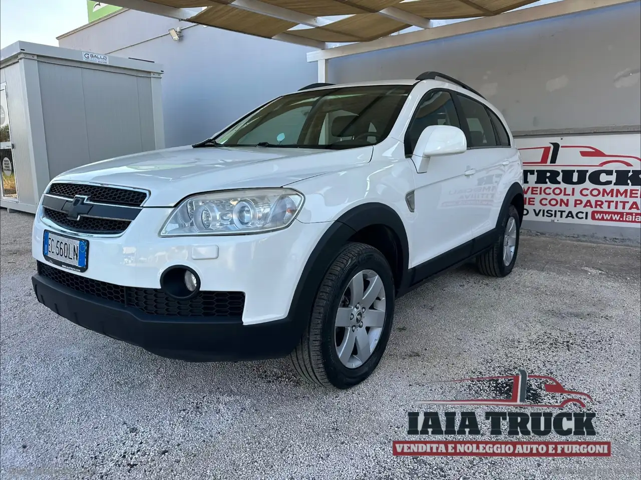 Chevrolet Captiva 2.0 VCDi 2WD 7 POSTI — photo 1 of 15