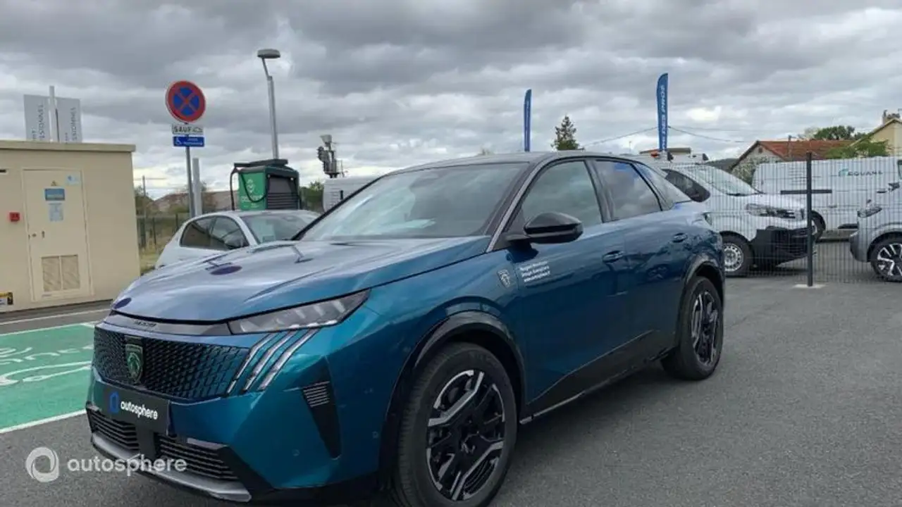Peugeot 3008 Electrique 210ch Batterie 73 kWh GT — photo 1 of 20