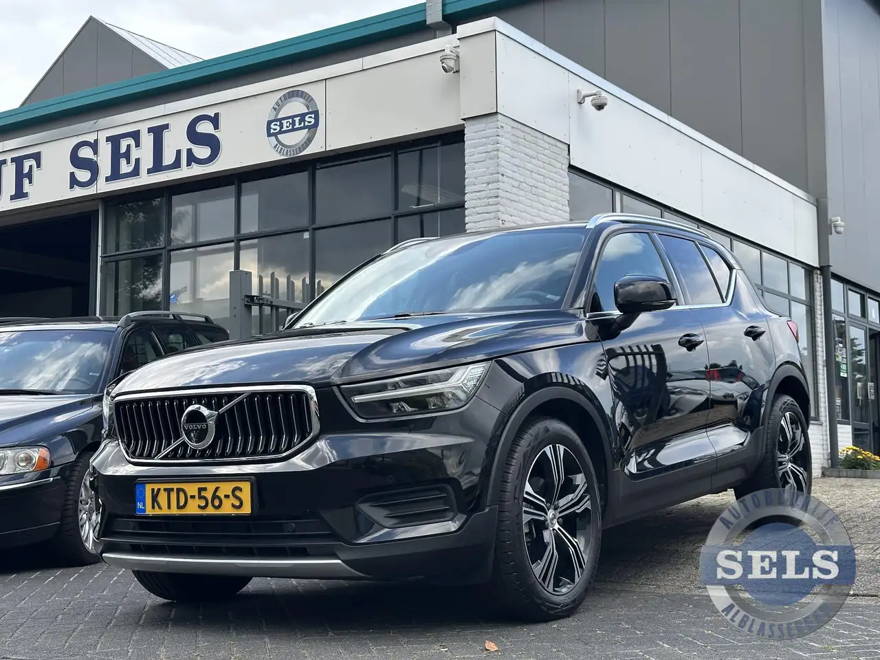 Volvo XC40 1.5 T3 Inscription 360/CARPLAY/LEDER/KEYLESS/STUUR — photo 1 of 32