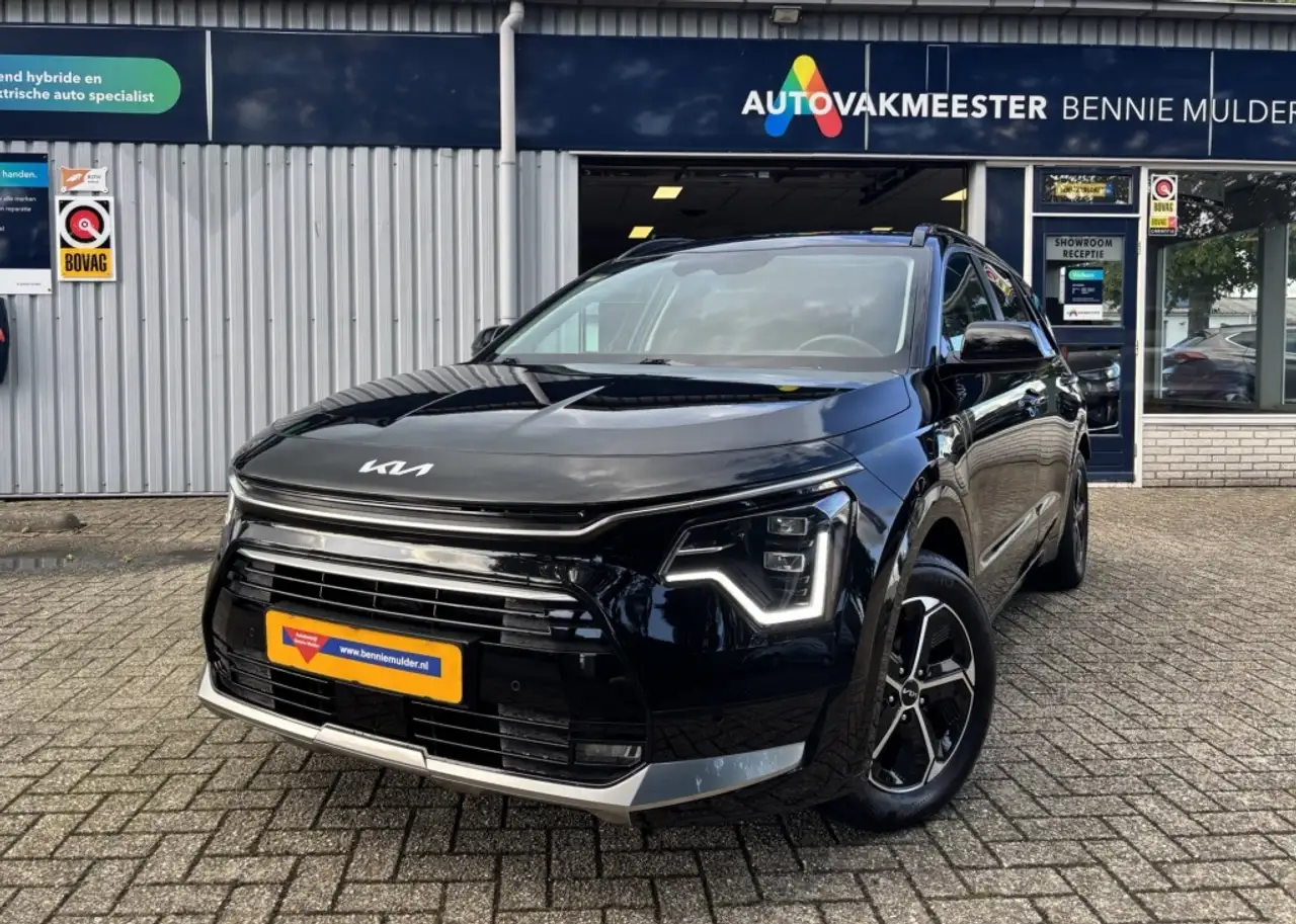 Kia Niro 1.6 GDi PHEV LED / CAMERA / CARPLAY — photo 1 of 34