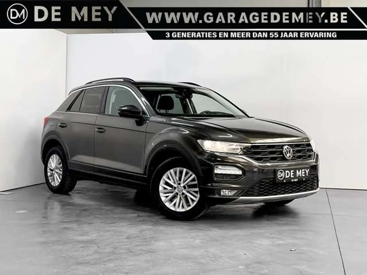 Volkswagen T-Roc 1.0 TSI 116pk / Carplay / Navigatie / ACC / Lane / PDC — photo 1 of 26