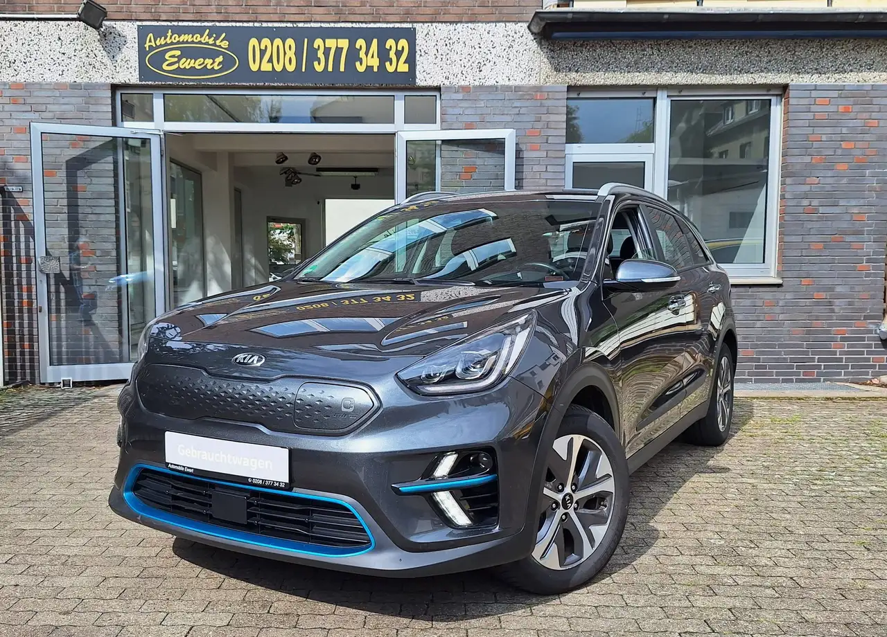 Kia Niro e-Niro Vision 3-PH 64kWh 1.Hand Navi Kamera Scheckheft — photo 1 of 26