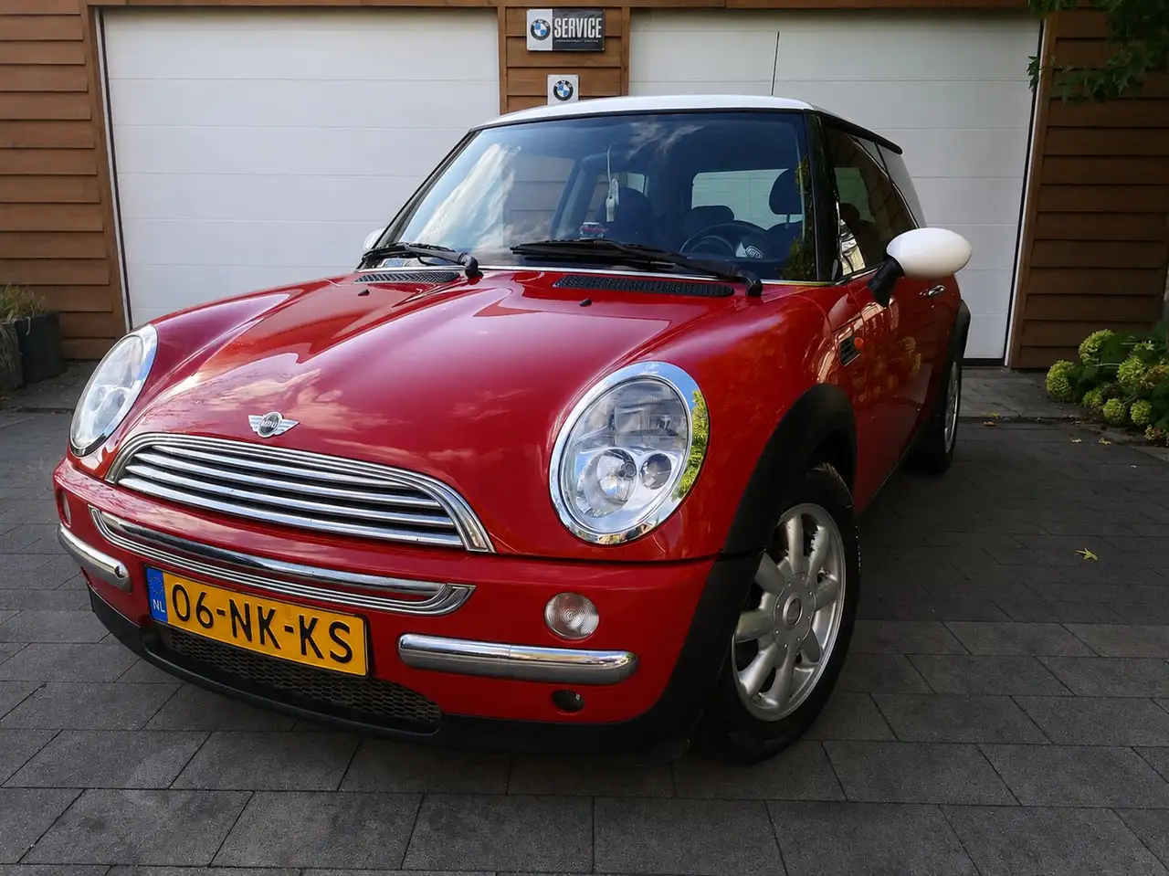 MINI Cooper Cooper 1.6 Pepper — photo 1 of 12