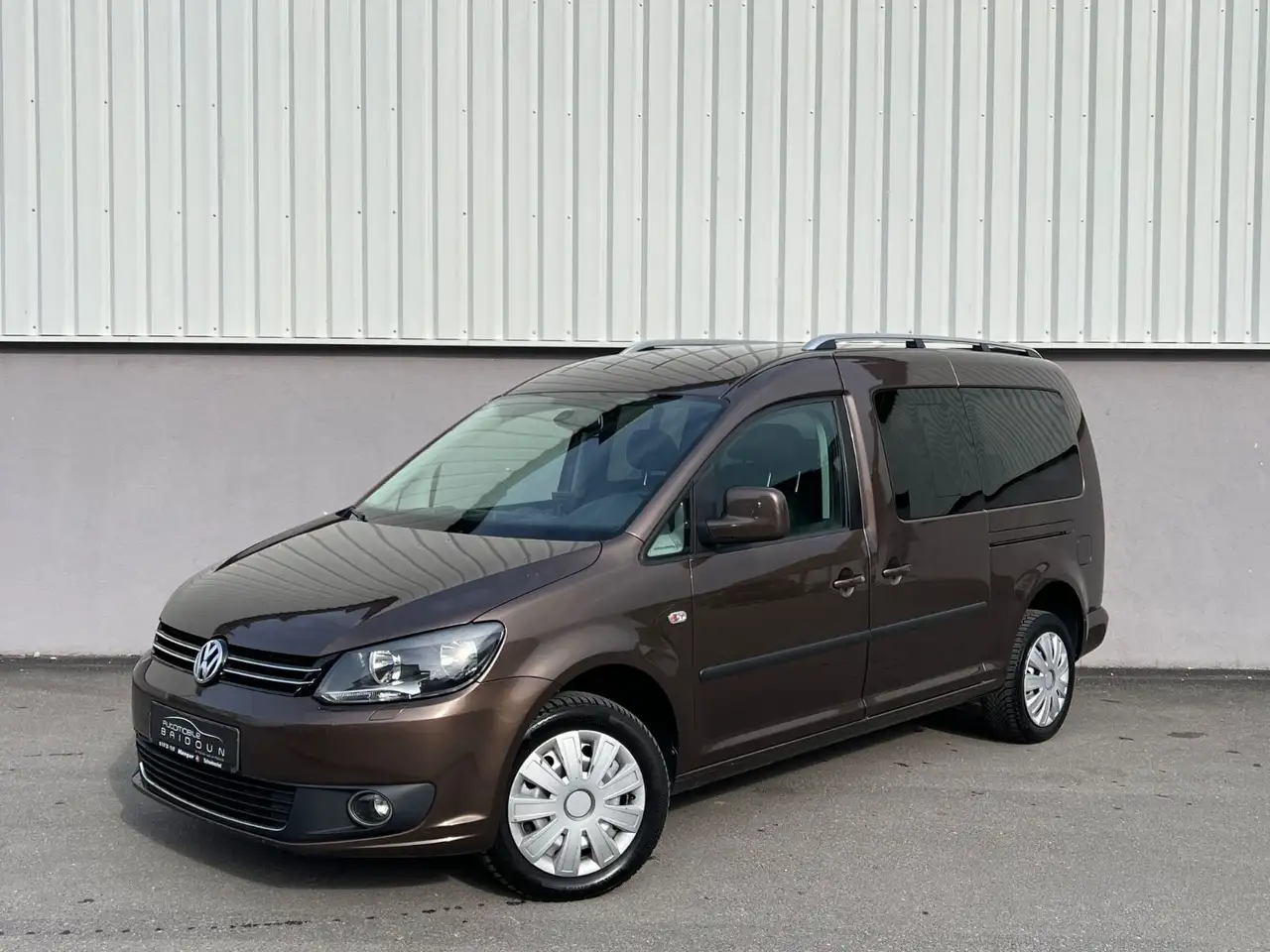 Volkswagen Caddy 2.0 TDI Maxi Highline DSG 7-Sitzer 4x4 — photo 1 of 17