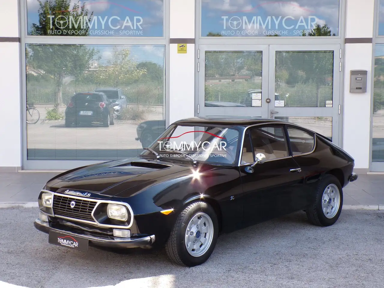 Lancia Fulvia Sport 1.3 S Zagato 1972 - Restauro conservativo - Interni originali - Condizioni TOP! — photo 1 of 15