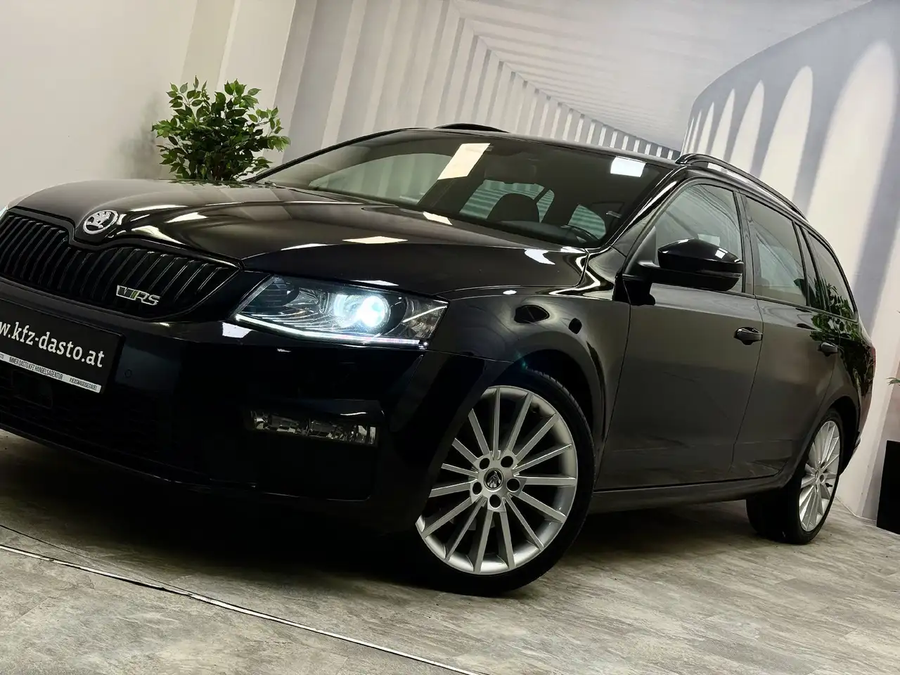 Skoda Octavia RS✅ 4x4✅ DSG✅ ACC ✅CANTON — photo 1 of 40