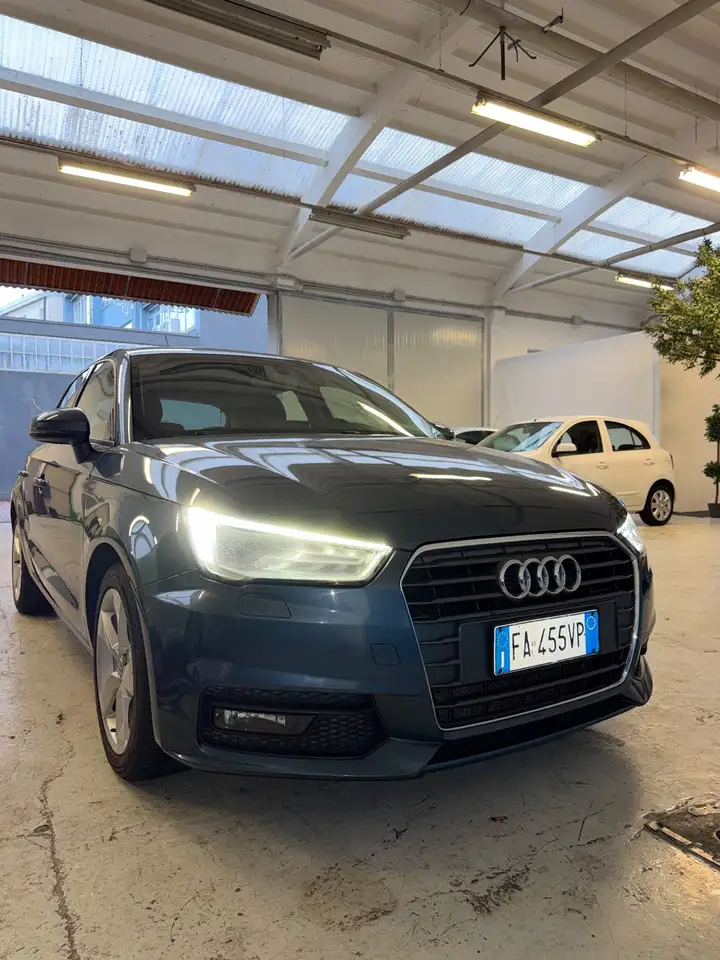 Audi A1 Sportback 1.4 tdi Metal ultra — photo 1 of 9