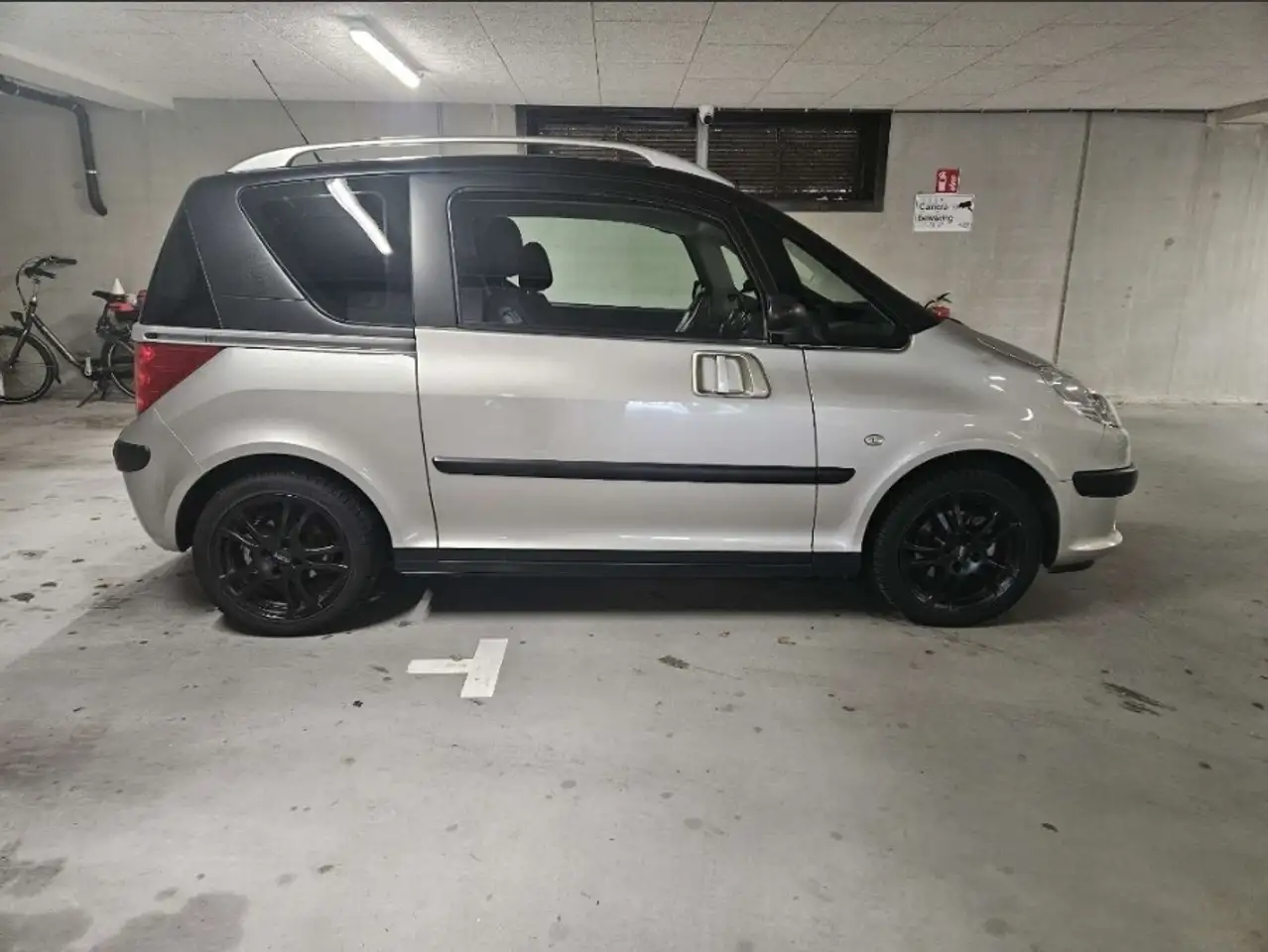 Peugeot 1007 1.6-16V Gentry — photo 1 of 14