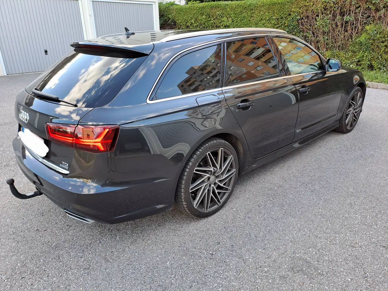 Audi A6 A6 Avant 3,0 TDI clean Diesel intense S-tronic intense — photo 1 of 15