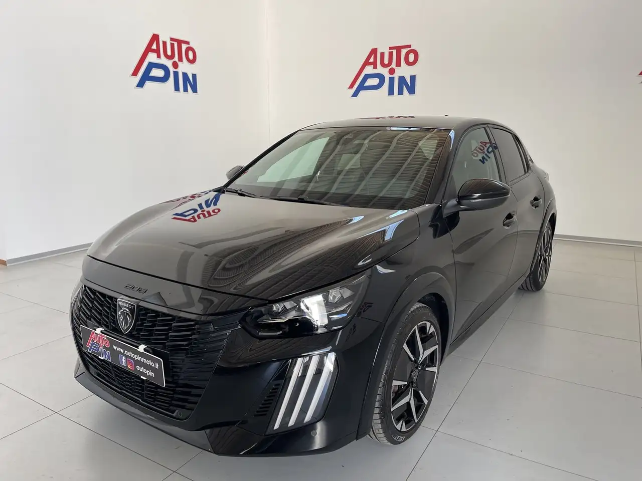 Peugeot 208 Allure Hybrid 110 e-DCS6 auto **PREZZO VERO** — photo 1 of 5