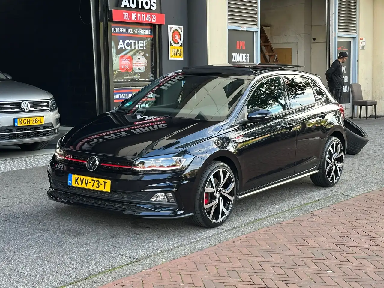 Volkswagen Polo GTI 2.0 TSI DSG Navi Virtual Carplay Pano — photo 1 of 26