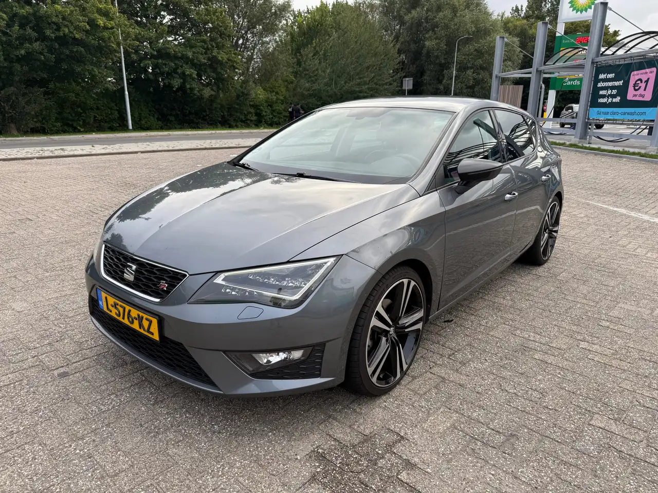 SEAT Leon Leon 1.4 TSI FR Bns. — photo 1 of 14