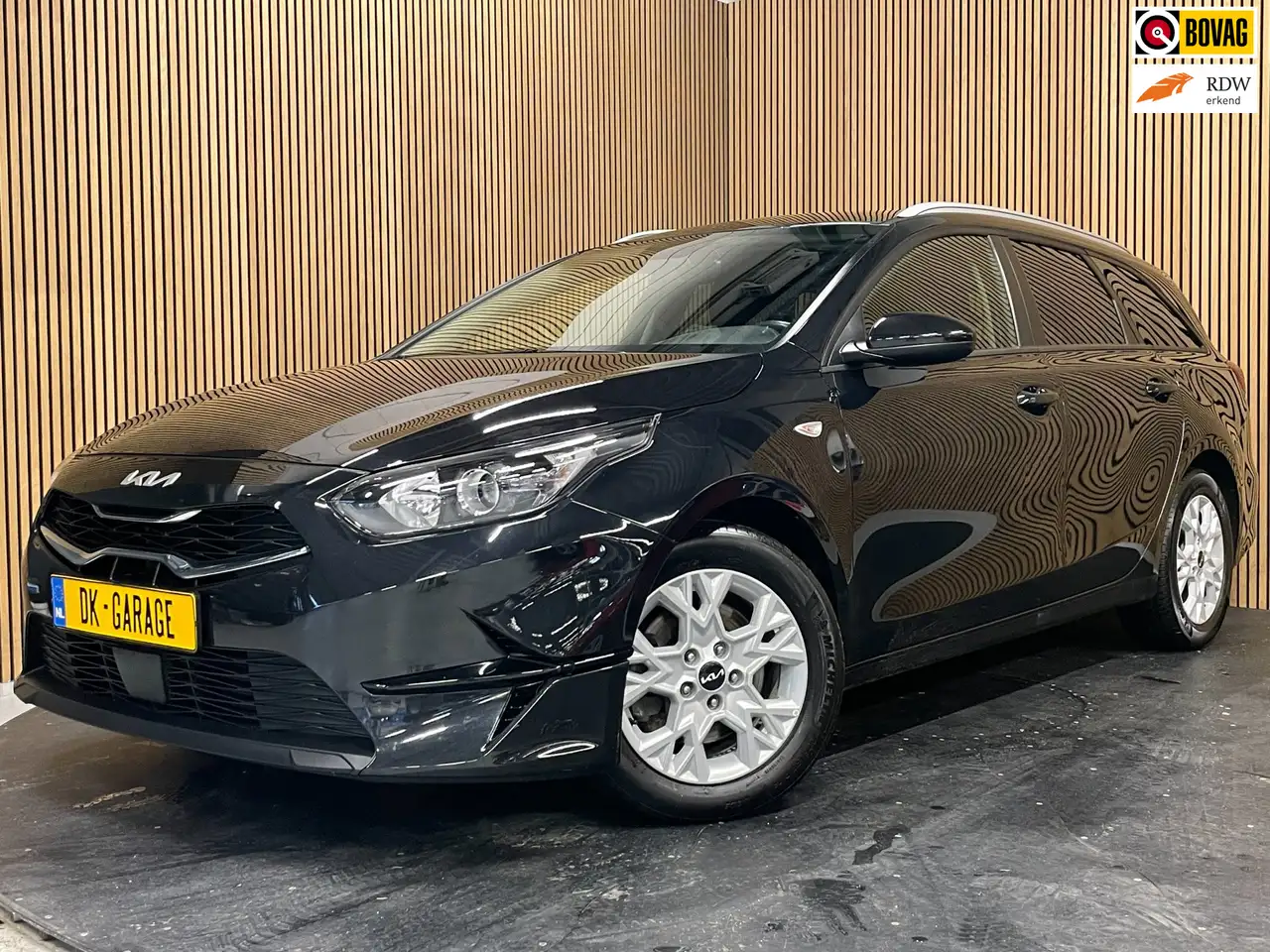 Kia Ceed SW / cee'd SW Sportswagon 1.0 T-GDi DynamicLine|APPLE CARPLAY, A — photo 1 of 40