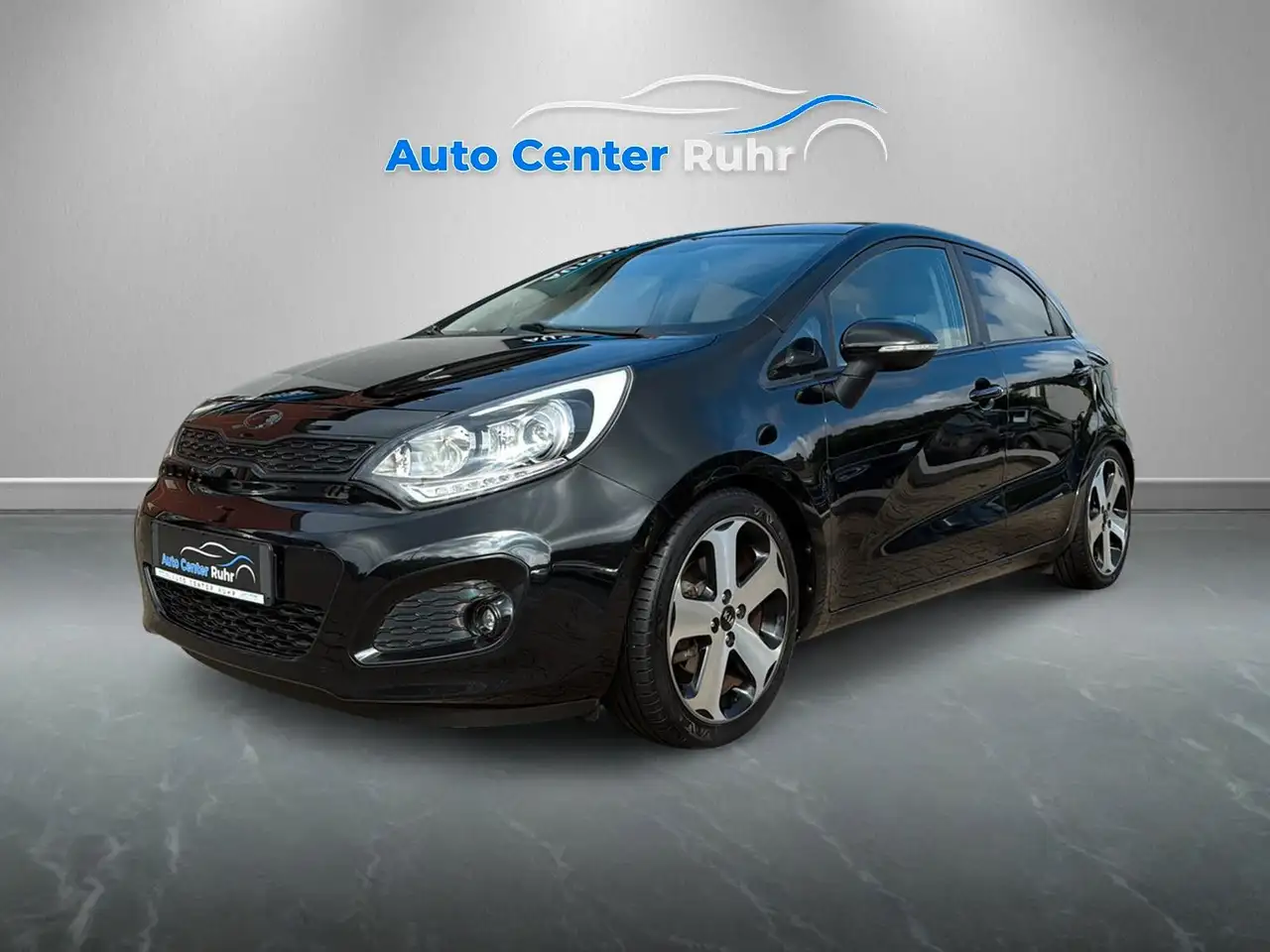 Kia Rio Platinum Edition *Leder*Schiebedach*Navi*PDC — photo 1 of 13