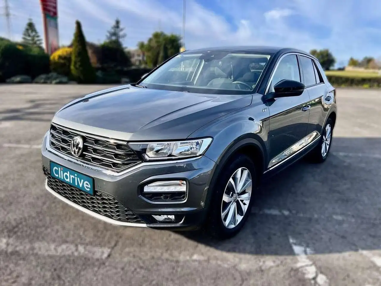 Volkswagen T-Roc 2.0TDI Sport 4Motion DSG7 — photo 1 of 15