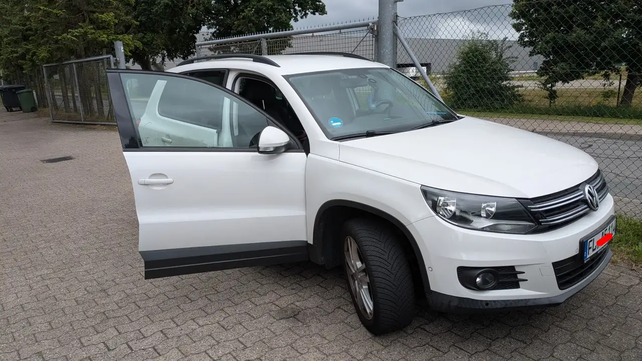 Volkswagen Tiguan 1.4 TSI BlueMotion Technology Life — photo 1 of 7