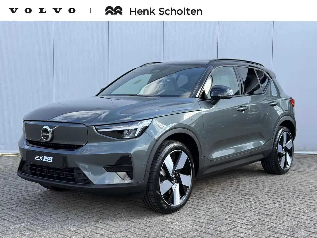 Volvo EX40 Single Motor Extended Range Ultra Europa 82 kWh | — photo 1 of 15