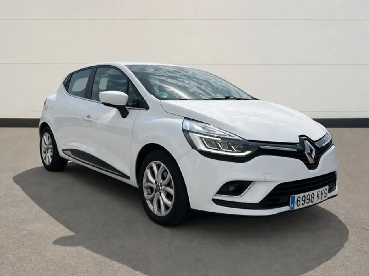 Renault Clio 1.0 TCE 67KW ZEN 90 5P — photo 1 of 9