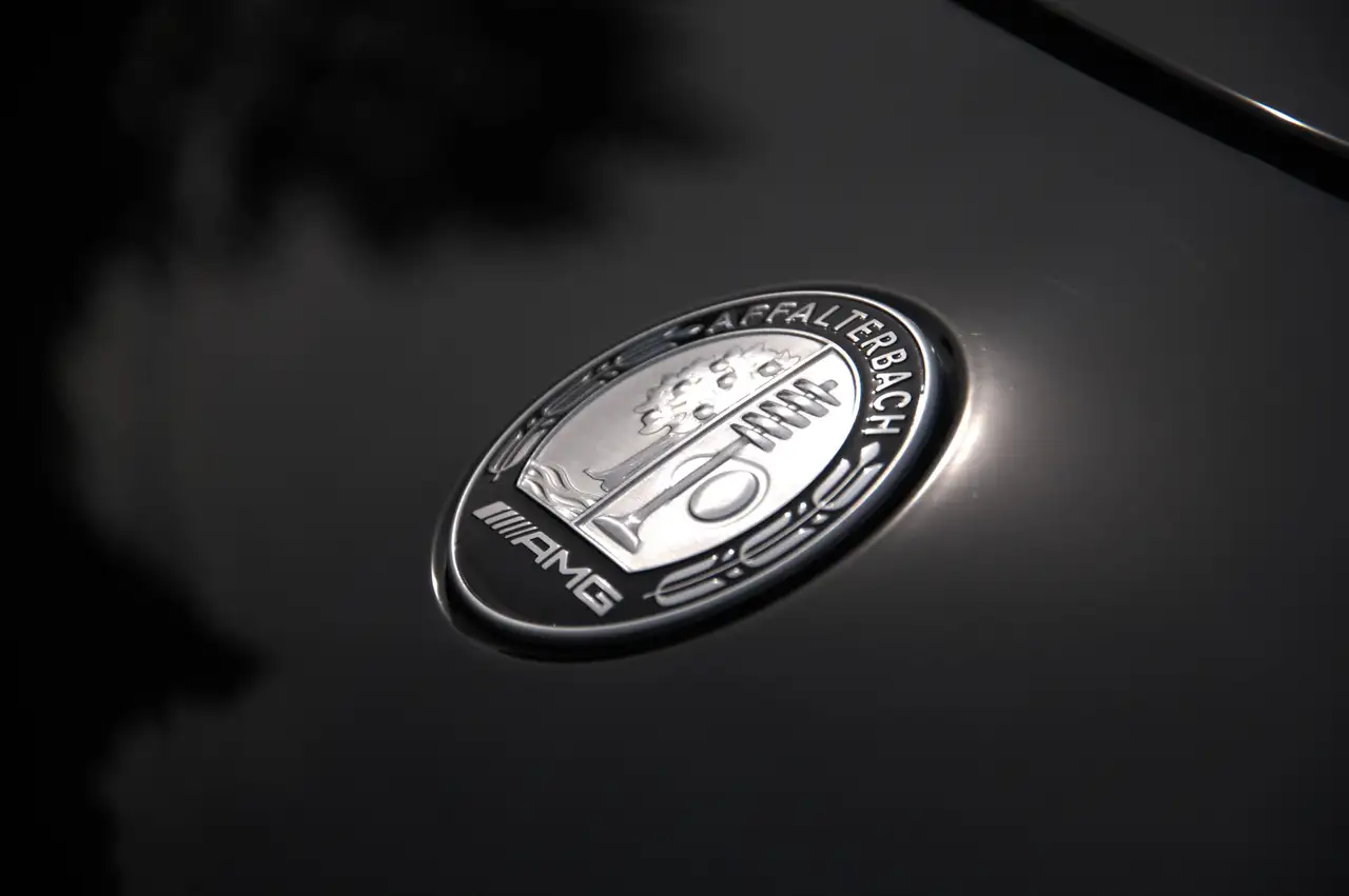2025 Mercedes-Benz CLE 53 AMG Mercedes-AMG CLE 53 4MATIC AMG SPEEDSHIFT TCT 9G, photograph 2