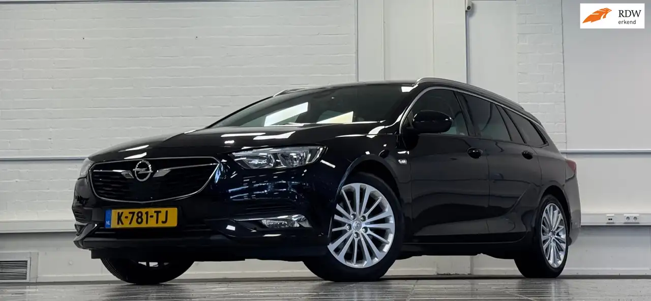 Opel Insignia Sports Tourer 1.5 Turbo Innovation PDC V+A Navi cl — photo 1 of 40