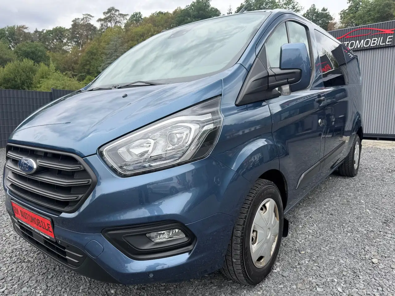 Ford Transit Custom Transit 2.0 D Custom 6-SITZER LED/NAVI/KAMERA — photo 1 of 17